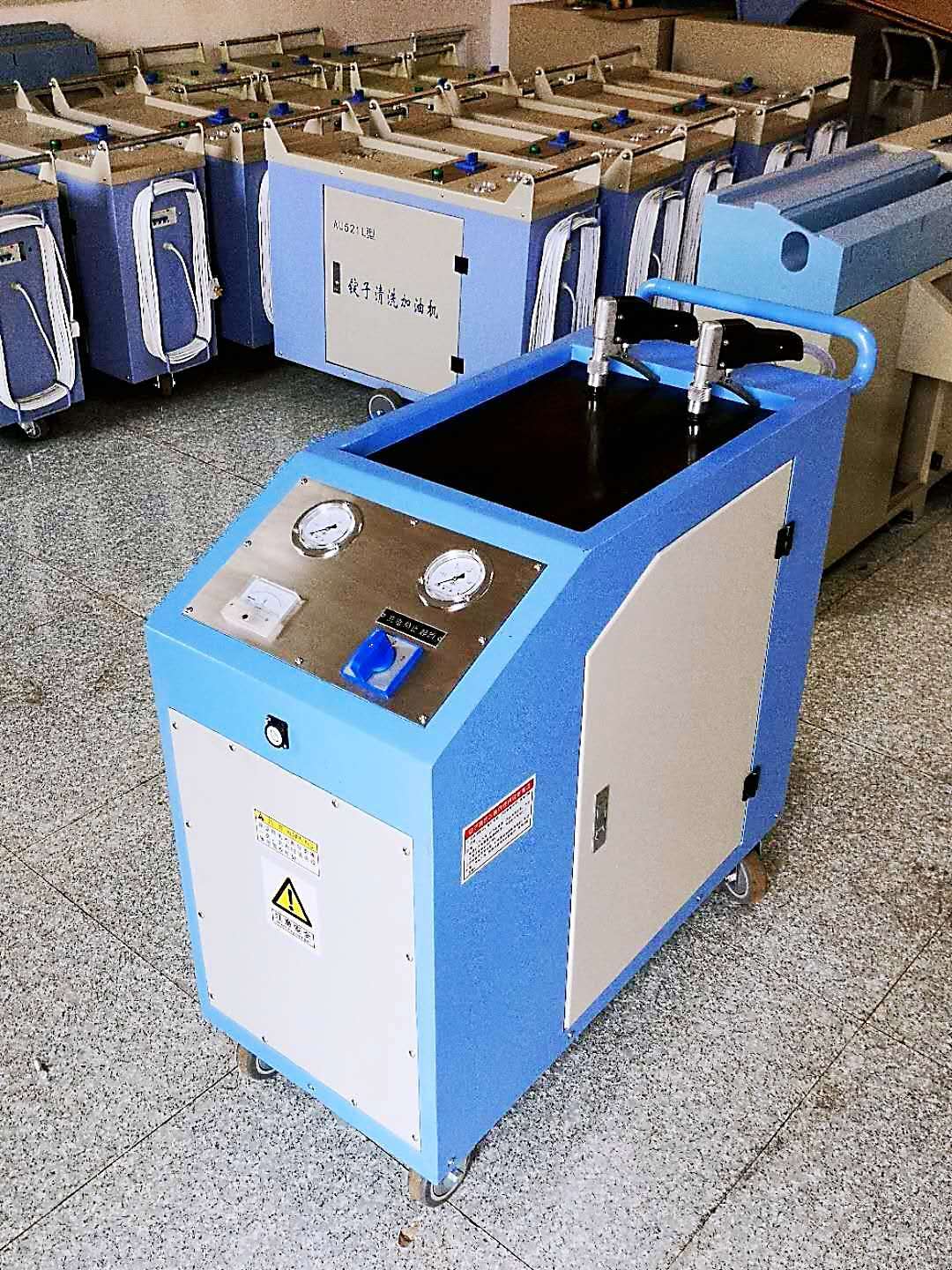 AU521G型錠子清洗加油機(jī)(充電式,低噪音,無(wú)需電線)